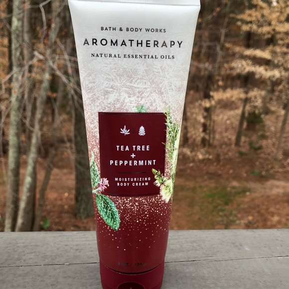 ✨SOLD✨Bath & Body Works Aromatherapy Body Cream TEA TREE & PEPPERMINT - Picture 1 of 1